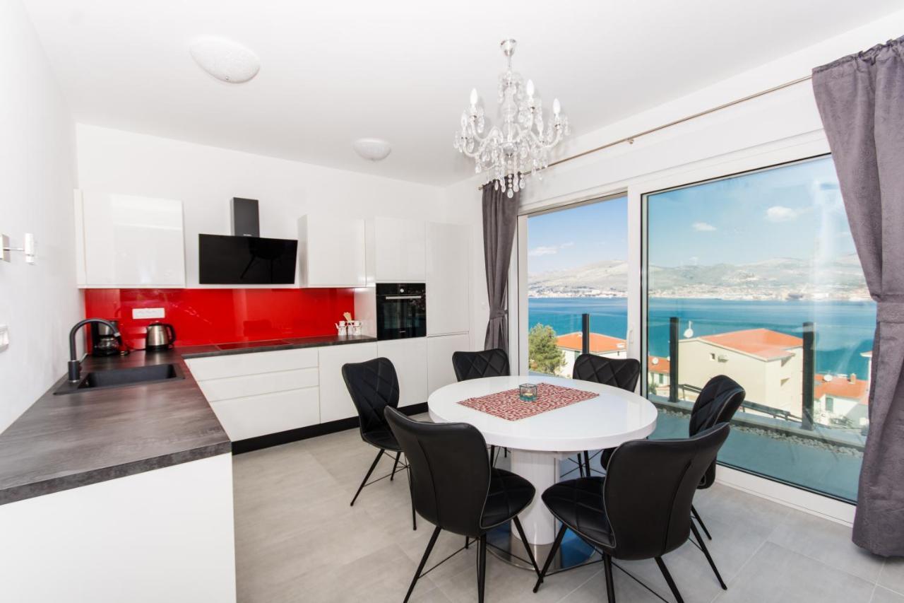 Apartment Julia Трогир Екстериор снимка